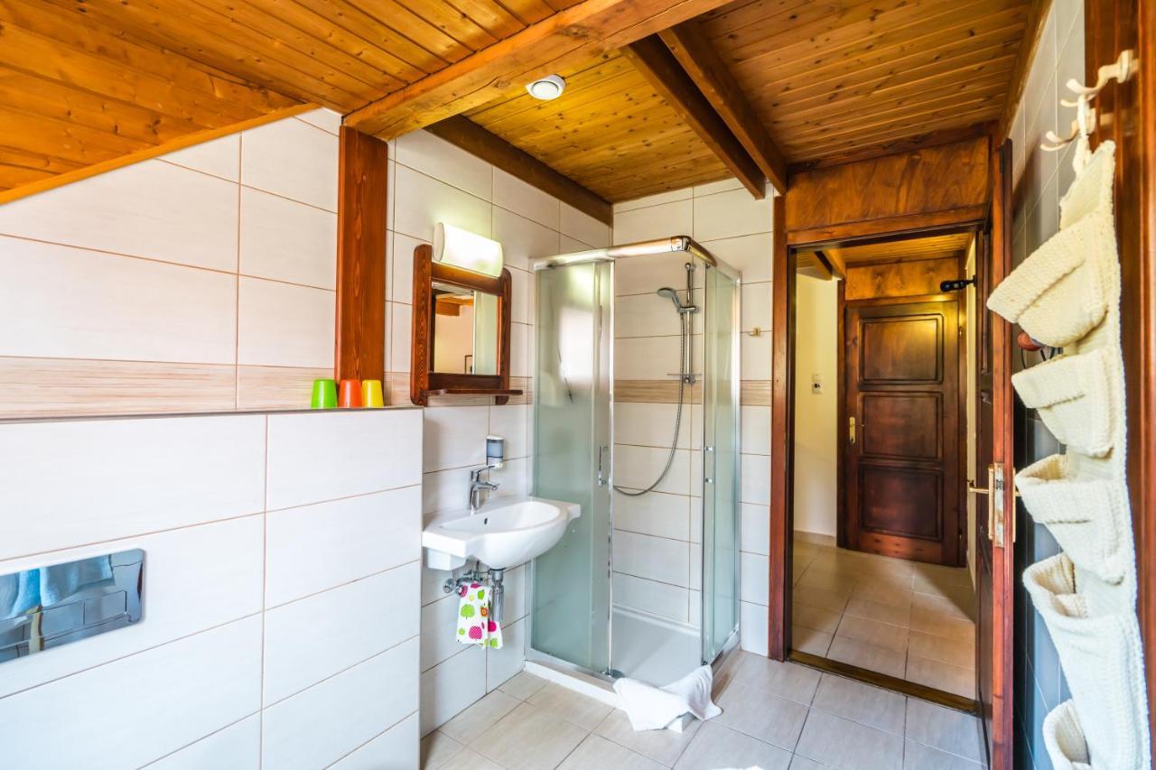 Szent Kristof Panzio Bed and Breakfast Esztergom Exteriör bild